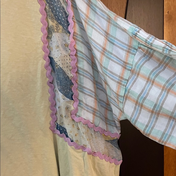NWTEasel Yellow Panel Top w/Pieced Plaid & Floral Fabric Sleeves w/Pink Rickrack - Picture 4 of 16